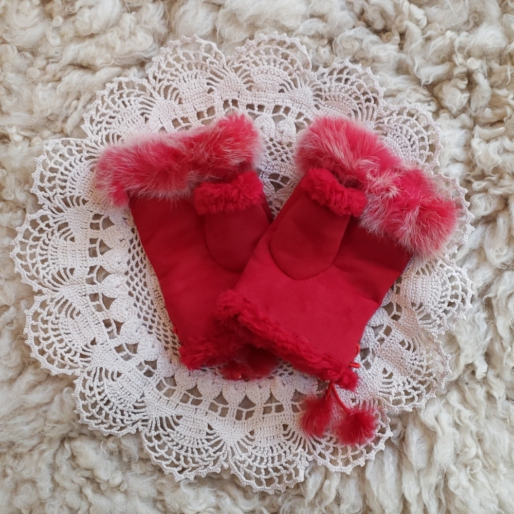 3/$30🌷Sexy Fur Wrist Warmers Fingerless Gloves